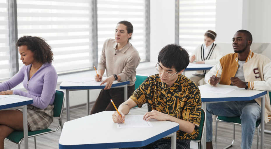 Trinity ISE Exams - Integrated Skills in English